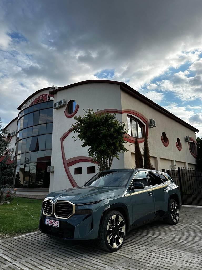 BMW XM Cars