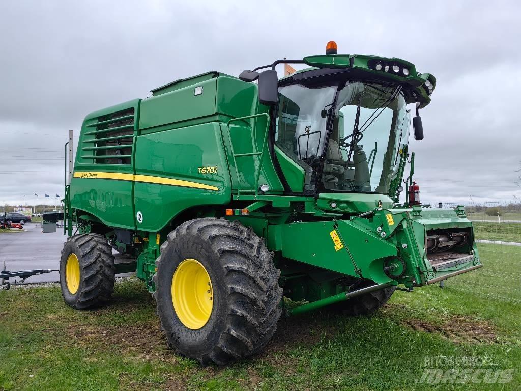 John Deere T 670 i Combine harvesters