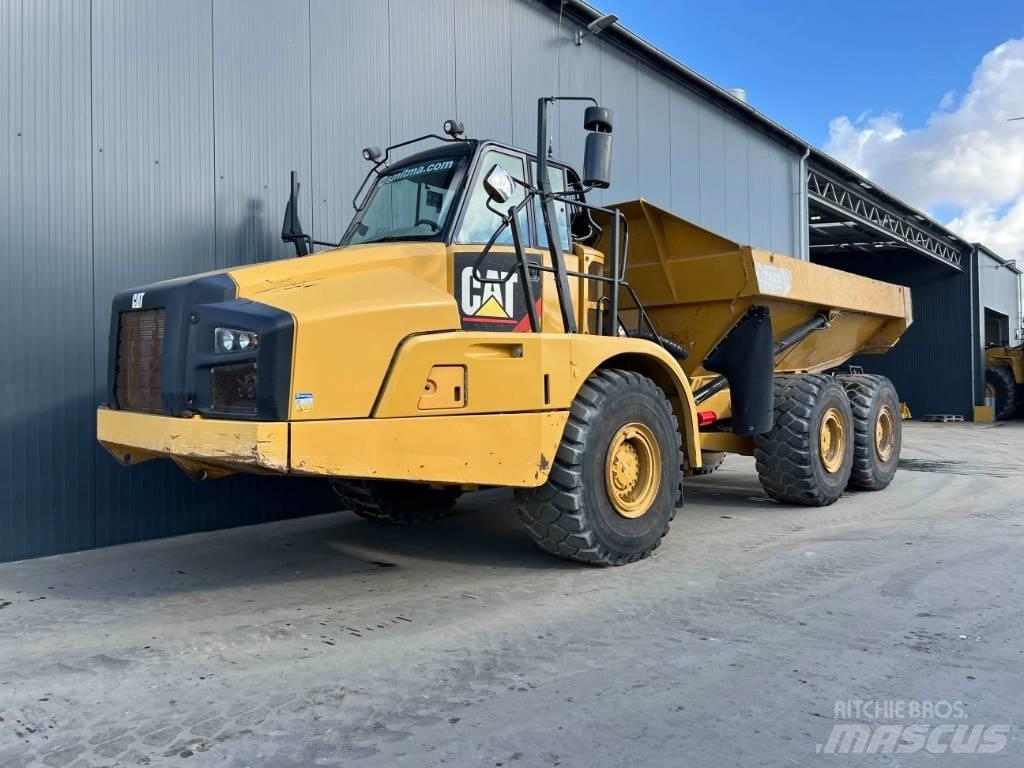 CAT 735B Articulated Haulers
