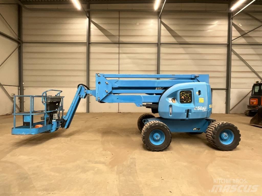 JLG 450 AJ Articulated boom lifts