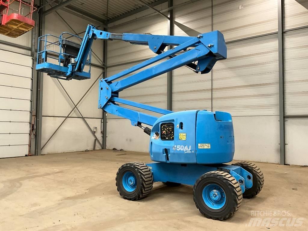 JLG 450 AJ Articulated boom lifts