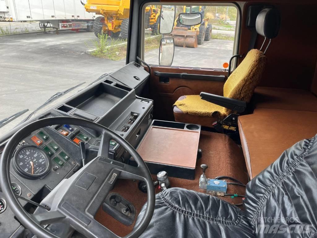Volvo F 12    Lav km Prime Movers