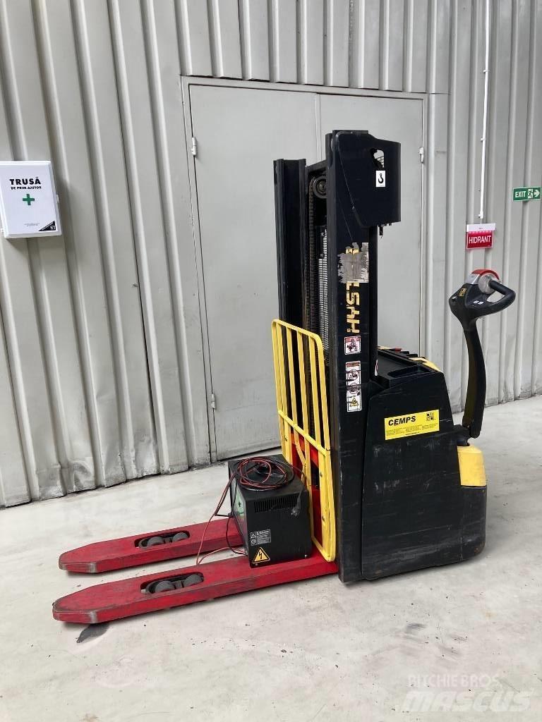 Hyster S 1.2 Pedestrian stacker