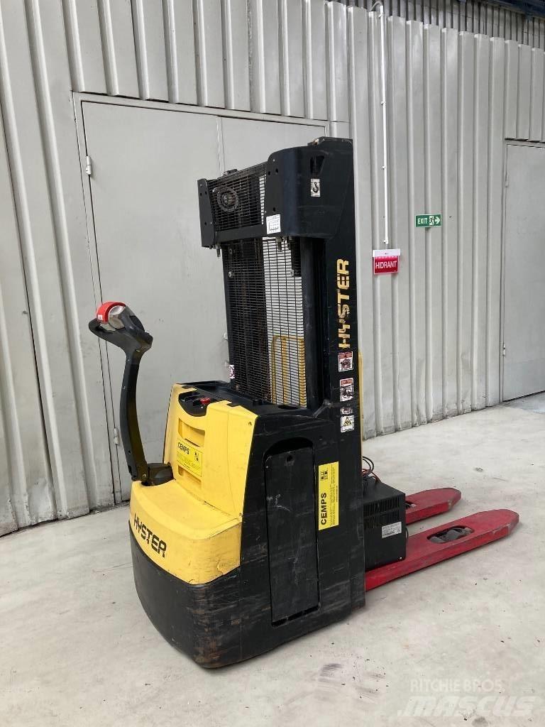 Hyster S 1.2 Pedestrian stacker
