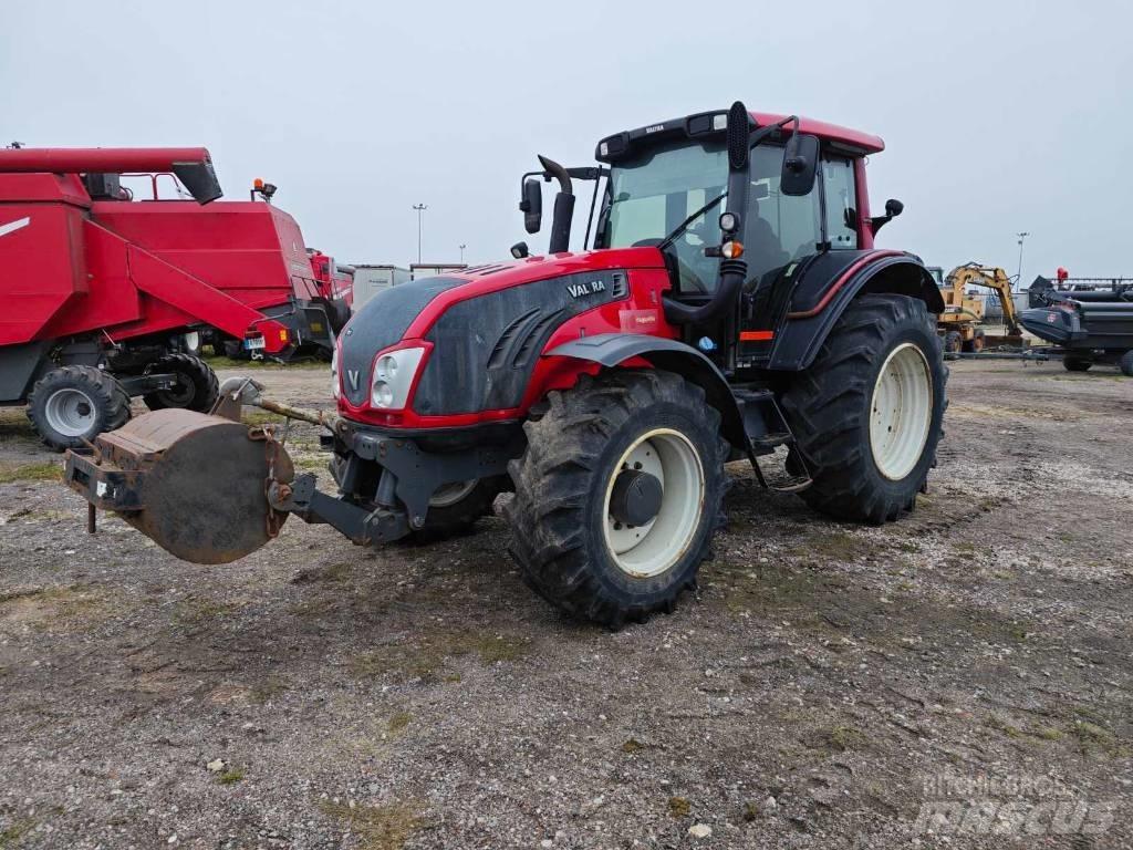 Valtra T 193 Tractors