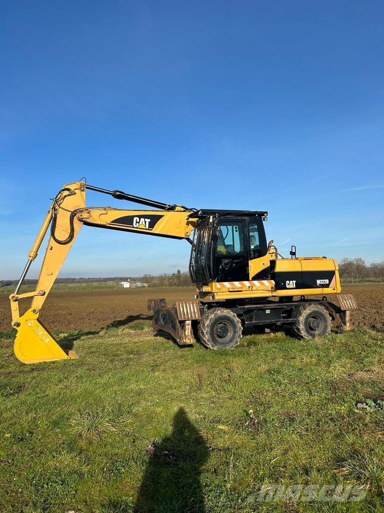 CAT M322D VAH Wheeled excavators