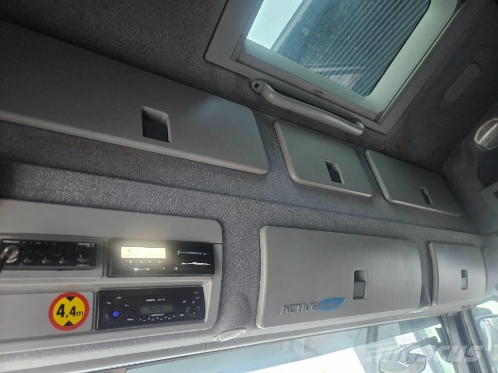 Iveco Stralis 6x2 Box trucks