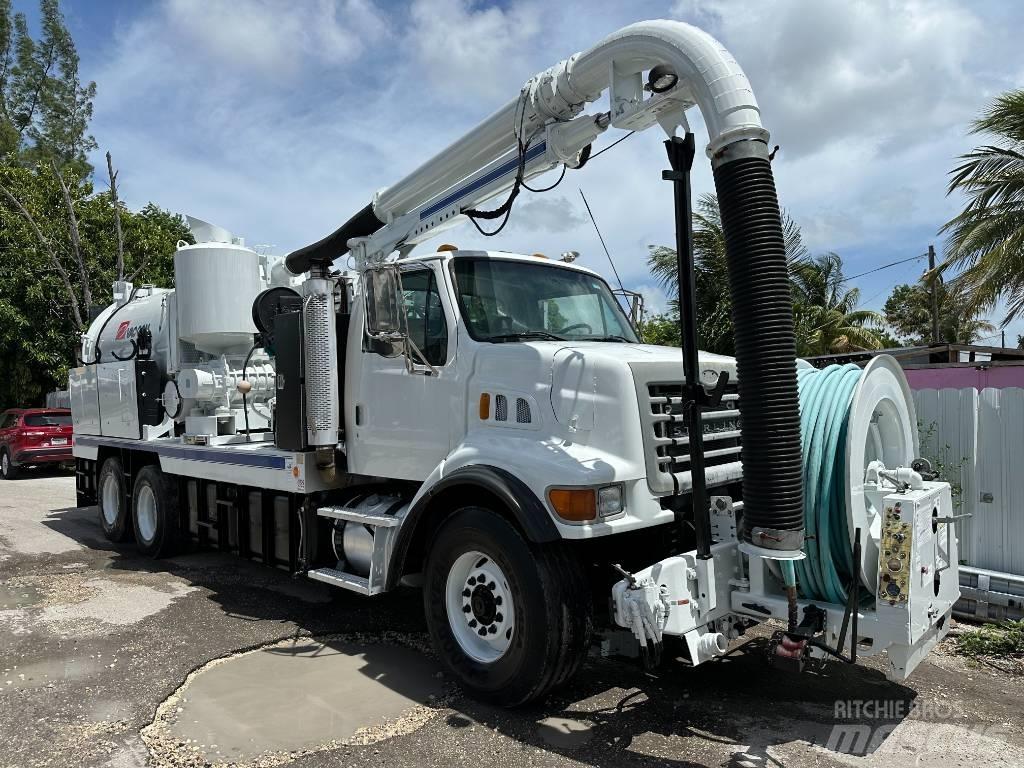 Sterling LT 7501 Commercial vehicle