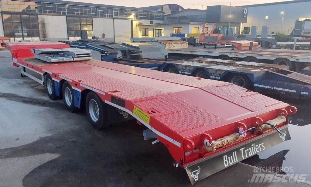 Bull Trailers Taurus Flatbed/Dropside semi-trailers