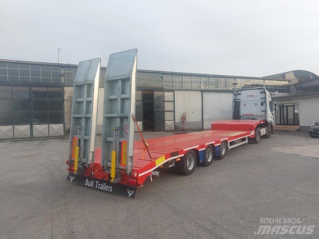 Bull Trailers Taurus Flatbed/Dropside semi-trailers
