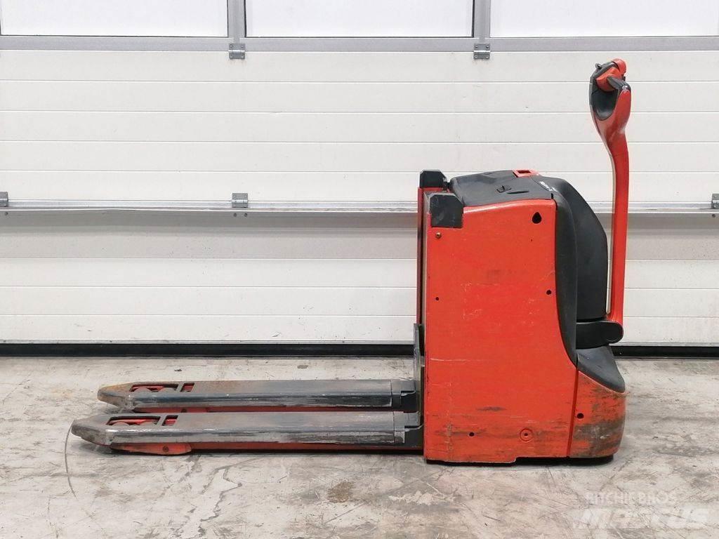 Linde T16L Low lifter