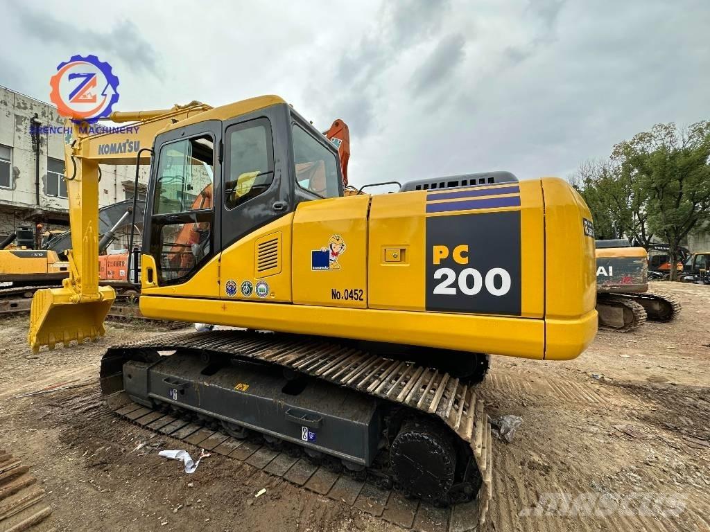 Komatsu PC 200-7 Crawler excavators