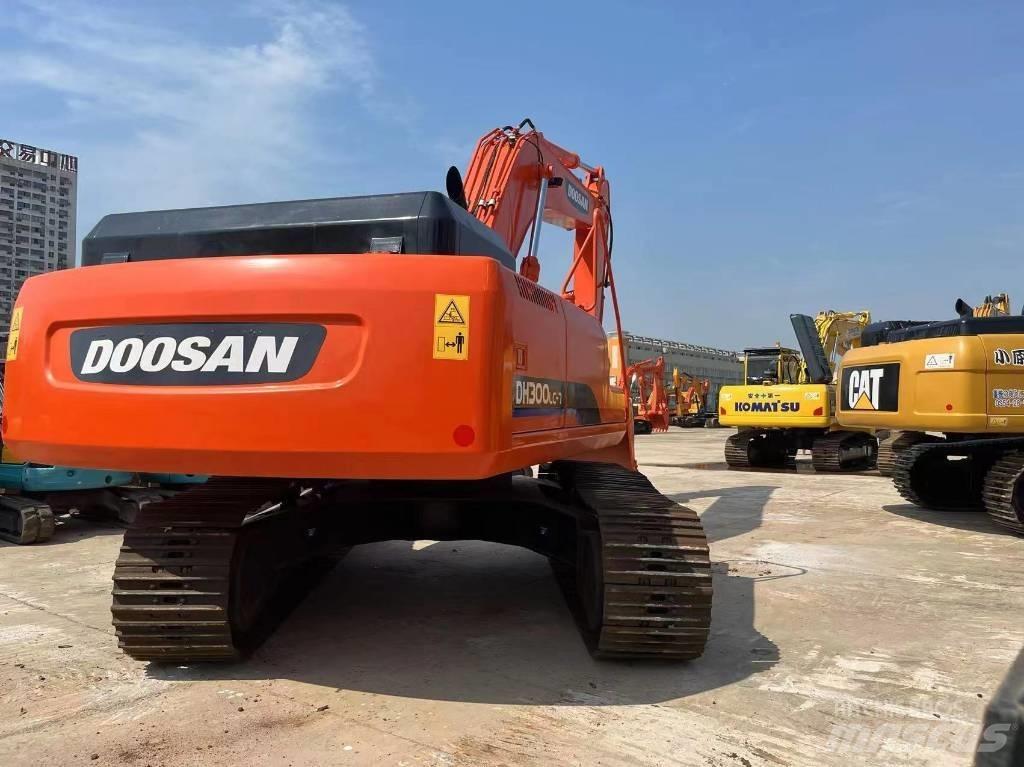 Doosan 300-7 Crawler excavators
