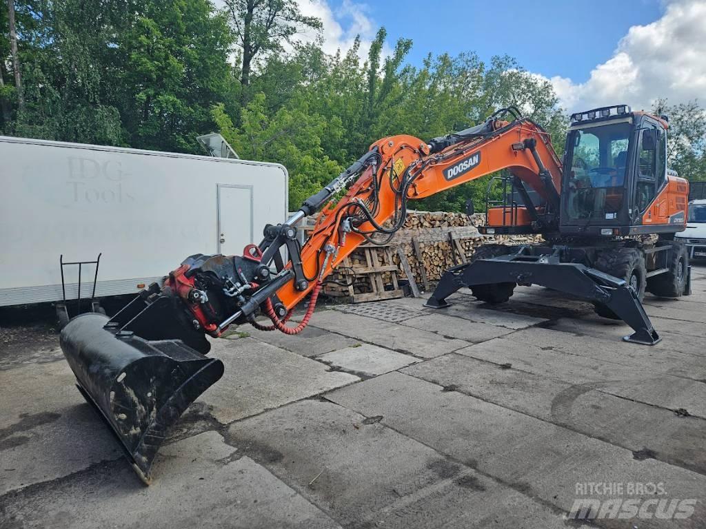 Doosan DX 160 W Wheeled excavators