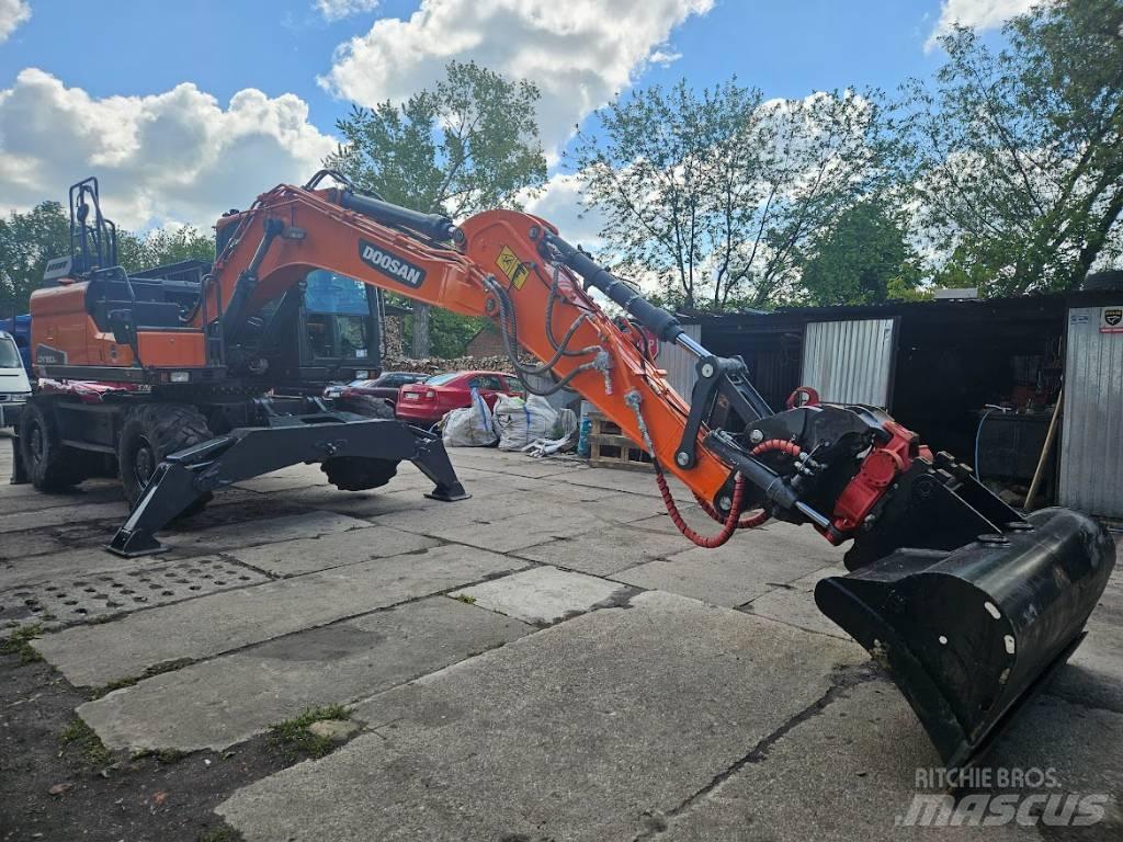 Doosan DX 160 W Wheeled excavators