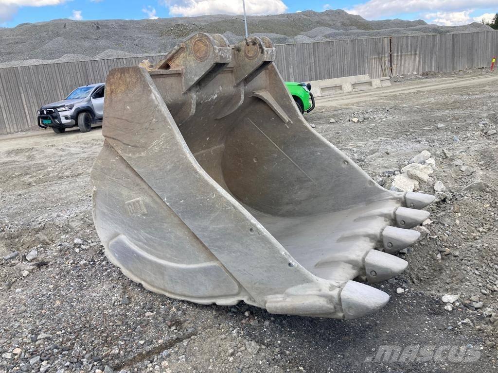 CAT 365 C L UHD/33M Demolition excavators