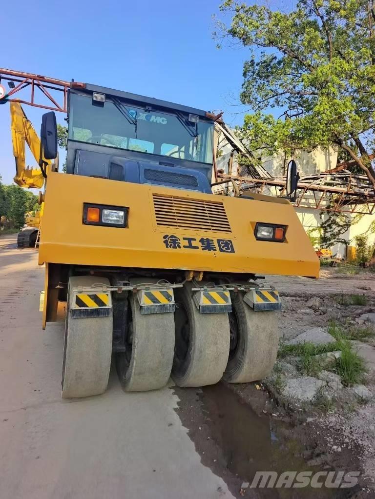 XCMG XP 263 Pneumatic tired rollers