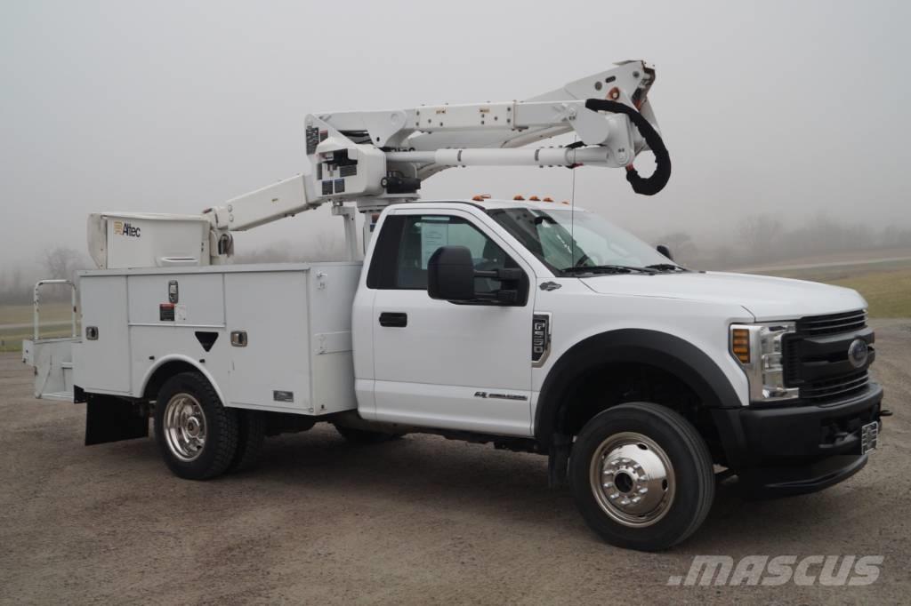 Ford F 550 XL SD Truck mounted platforms