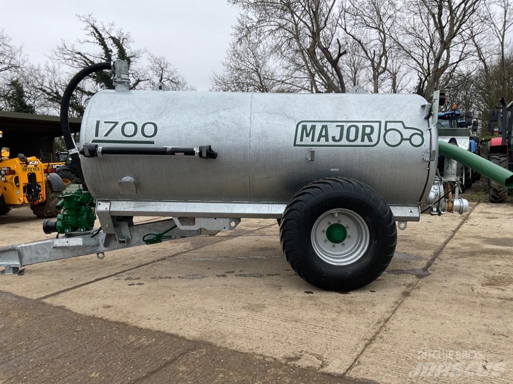 Major 1700 Slurry tankers
