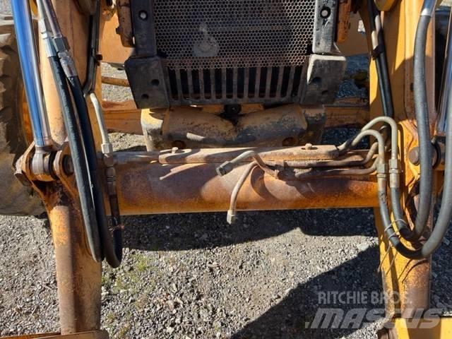 CASE 580 SLE Backhoe