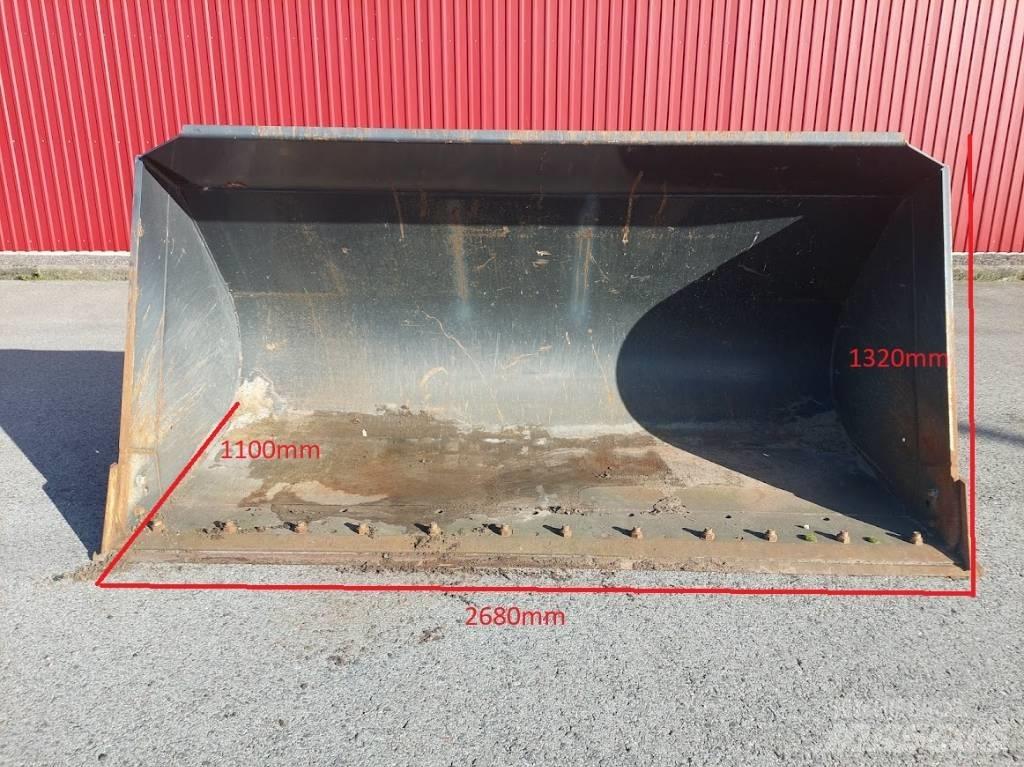 CASE 721 F Buckets