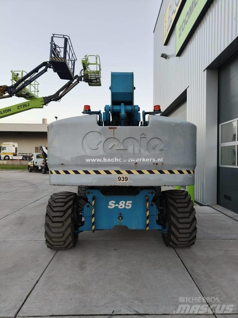 Genie S 85 Telescopic boom lifts