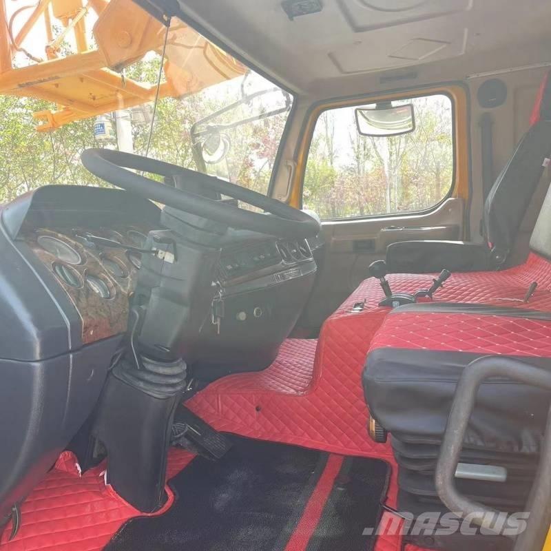 XCMG QY 100 K All terrain cranes