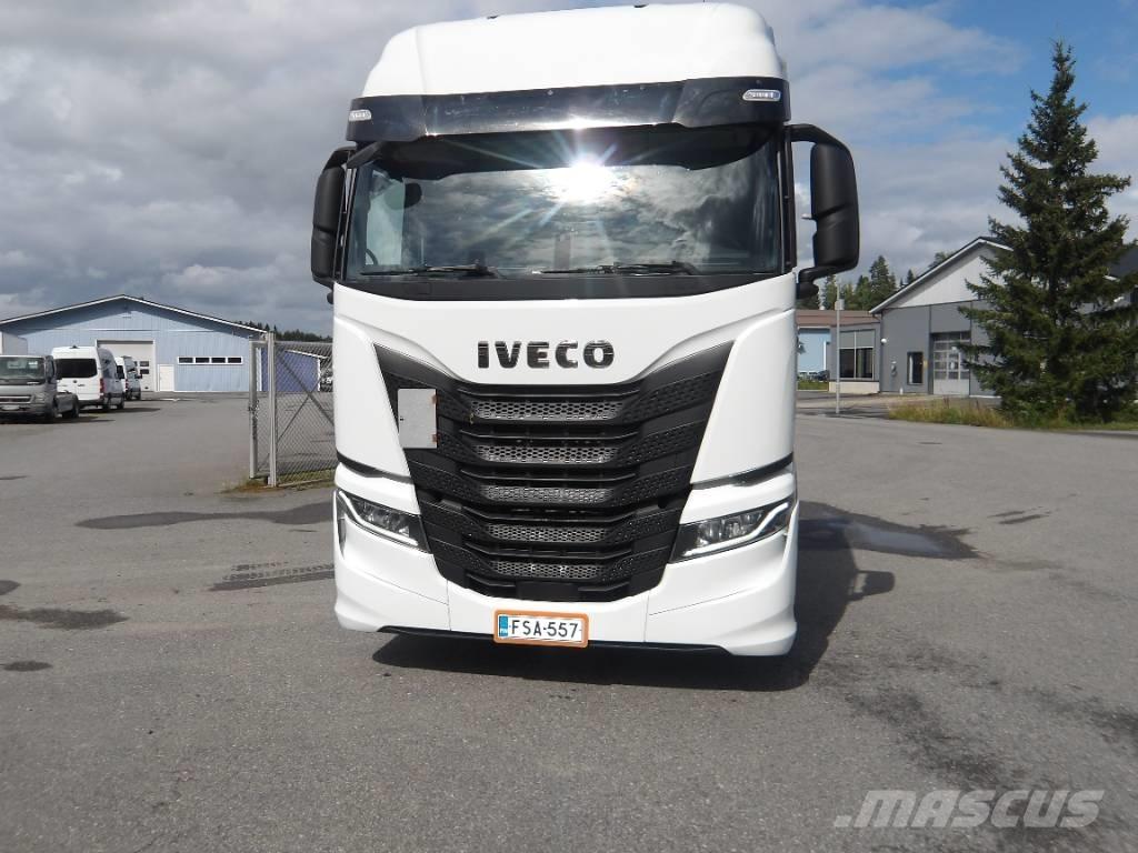 Iveco AS 440 ST Prime Movers