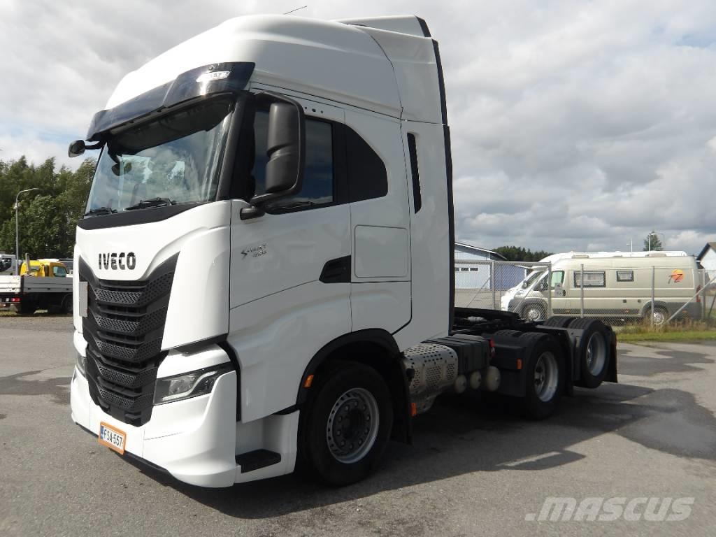 Iveco AS 440 ST Prime Movers