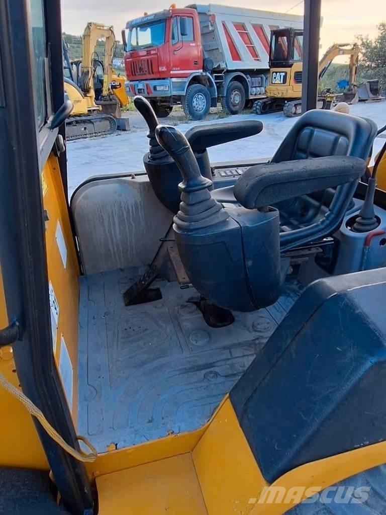 JCB 1CX Backhoe