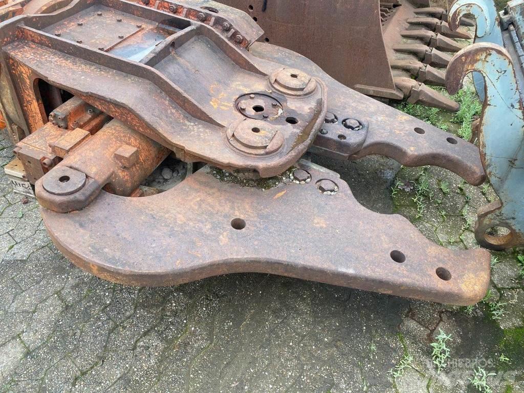 NPK S-24XCR Crushers