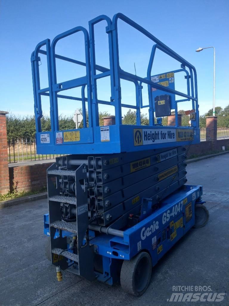 Genie GS 4047 Scissor lifts