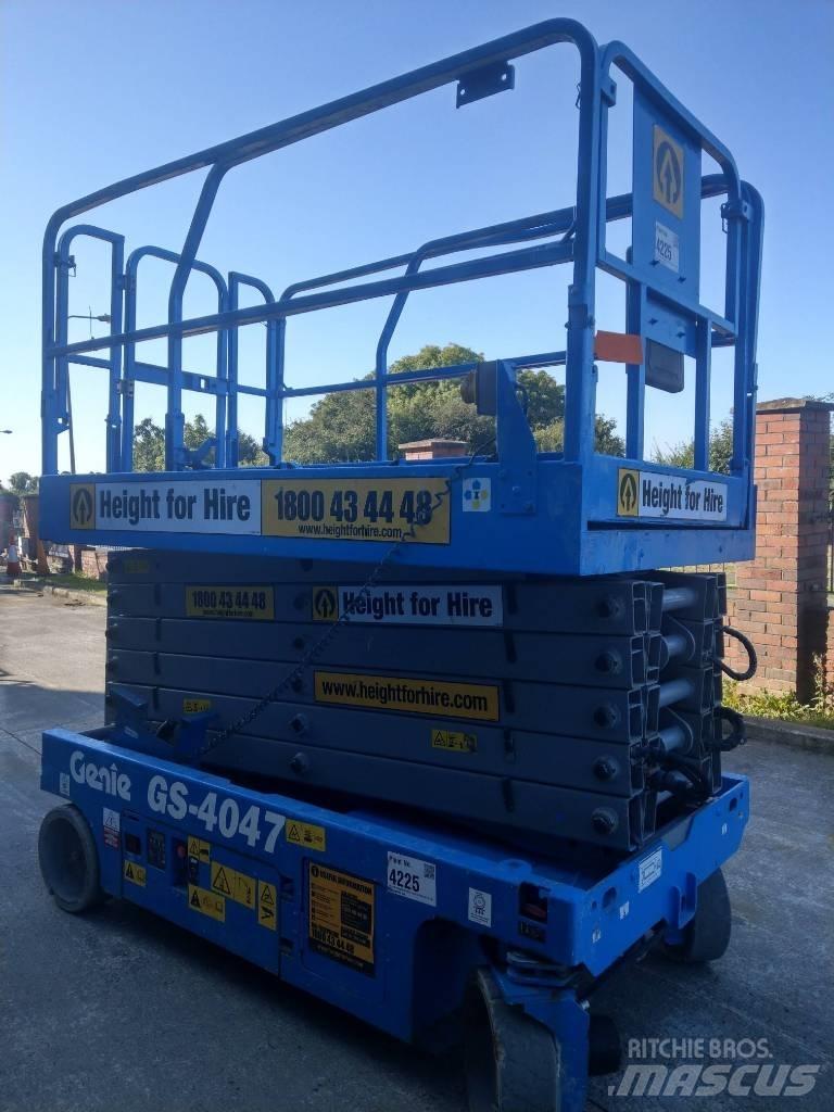 Genie GS 4047 Scissor lifts