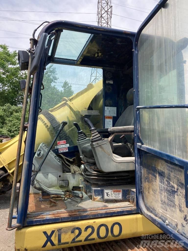 Gradall XL 2200 Crawler excavators