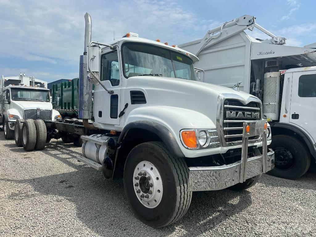 Mack CV 713 Chassis Cab trucks