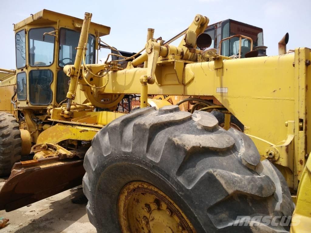 Komatsu GD 705 A-4A Graders