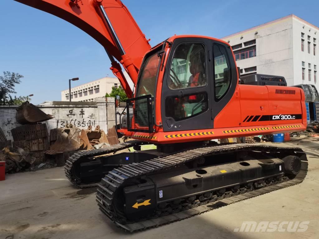 Doosan DX 300 Crawler excavators