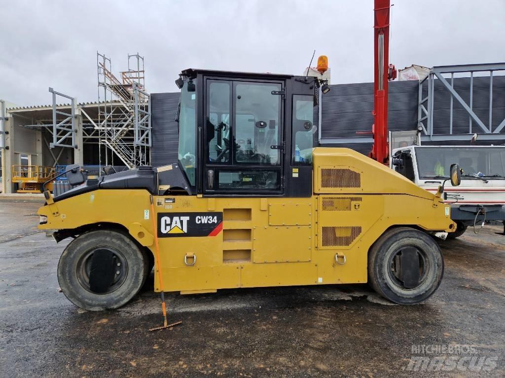 CAT CW34 Pneumatic tired rollers