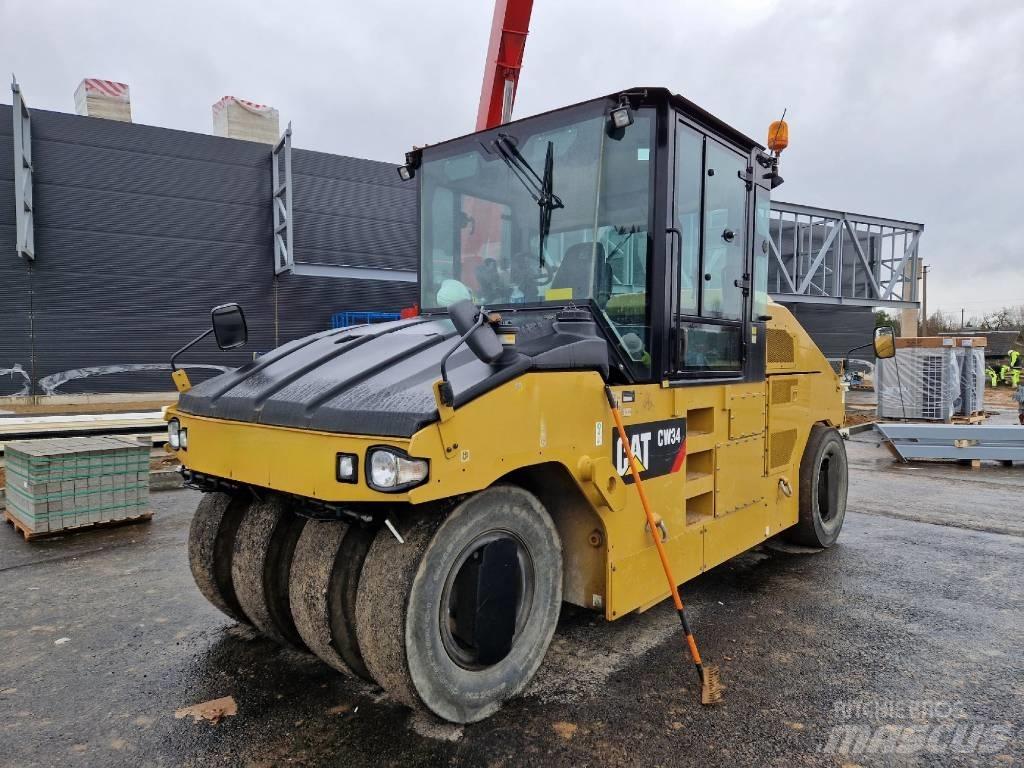 CAT CW34 Pneumatic tired rollers