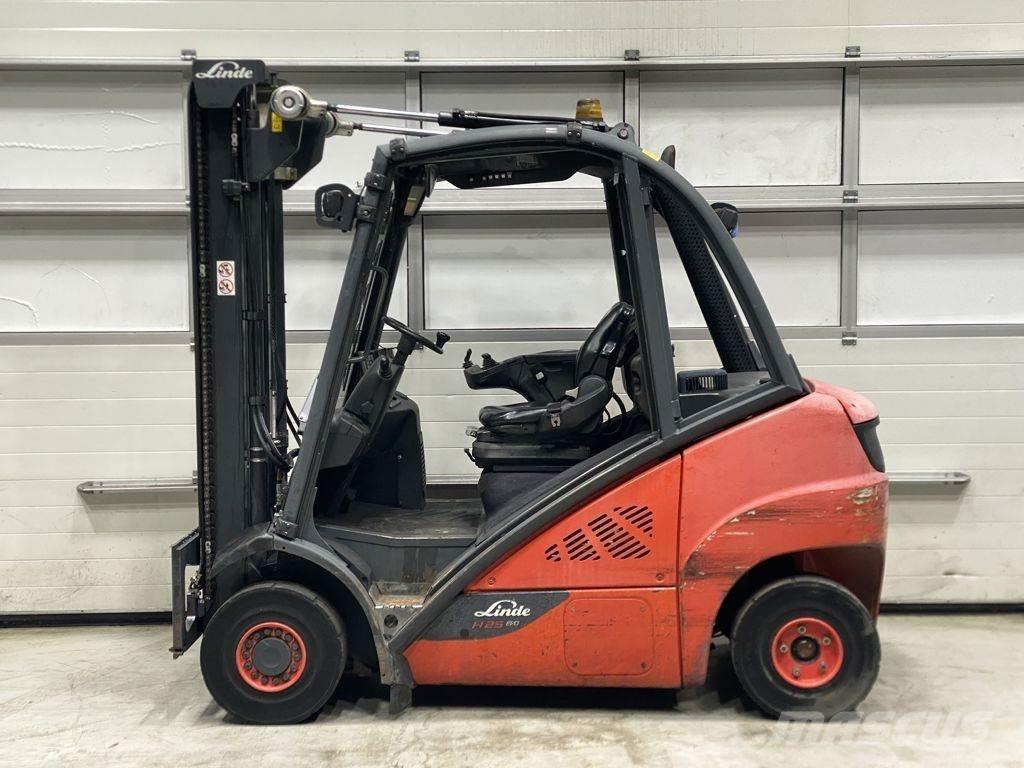 Linde H25D-02 Diesel trucks