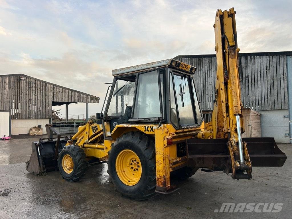 JCB 3 CX Backhoe