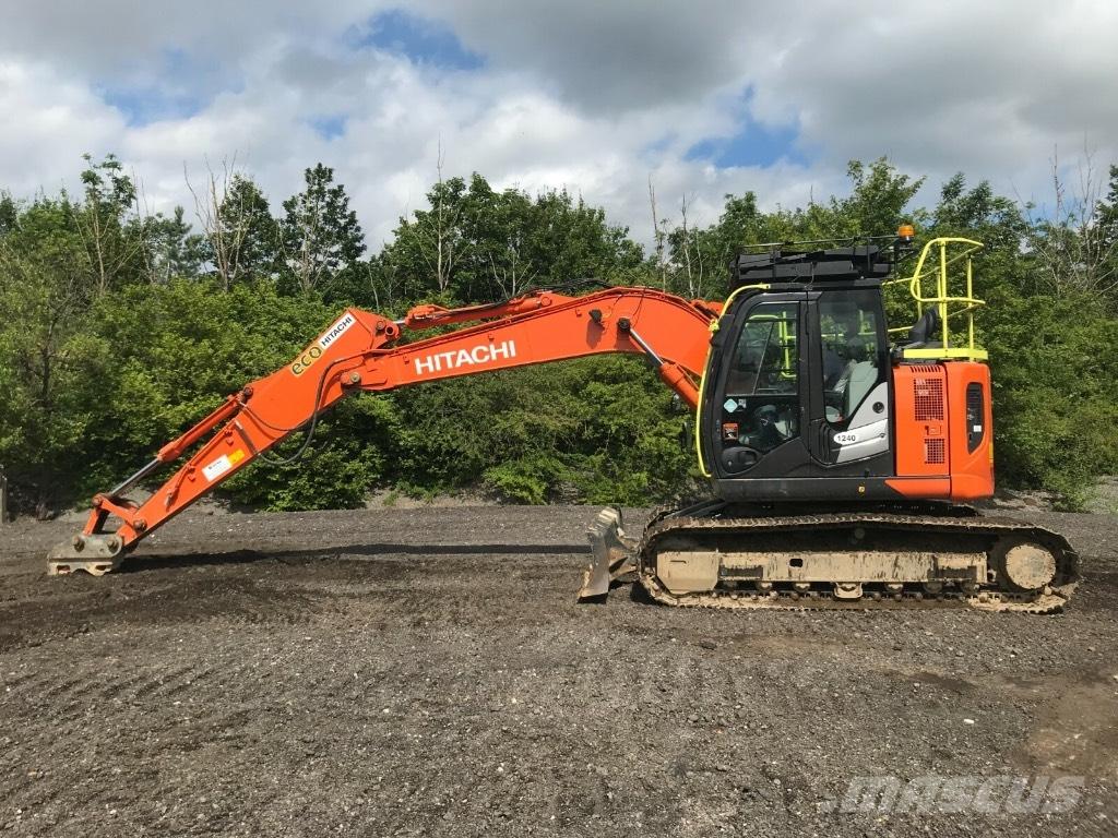 Hitachi ZX 135 US-6 Crawler excavators