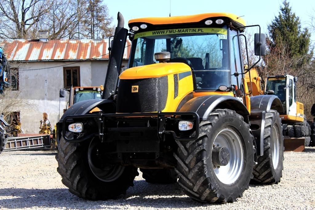 JCB Fastrac 3200 Tractors