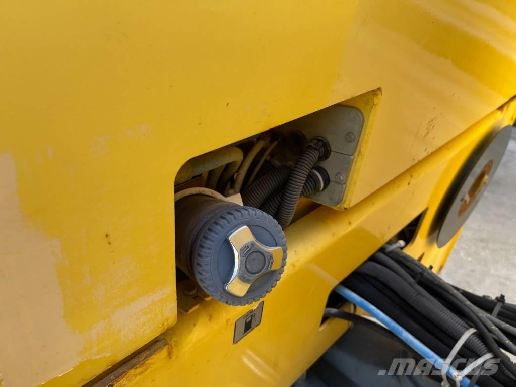 Bomag BW 151 AD-2 Twin drum rollers