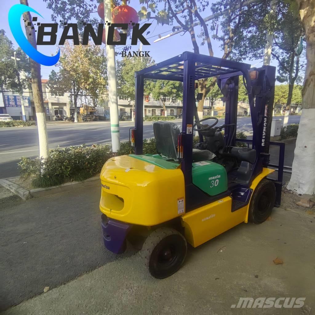 Komatsu FD 30 Diesel trucks