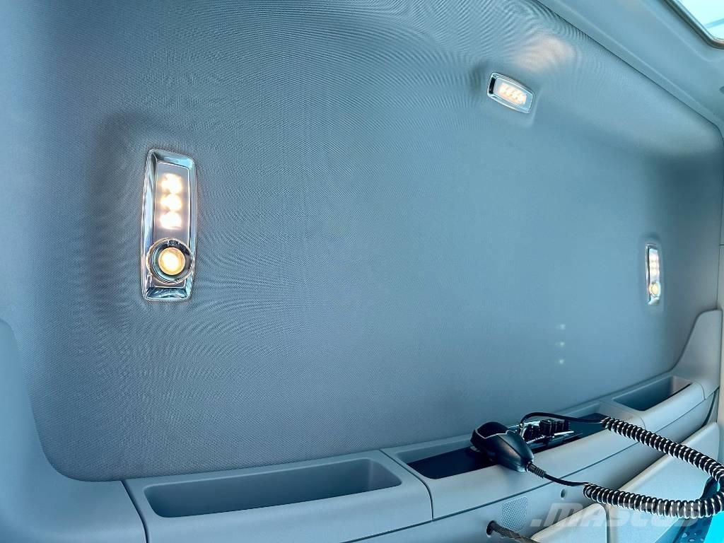 Kenworth T880 Prime Movers