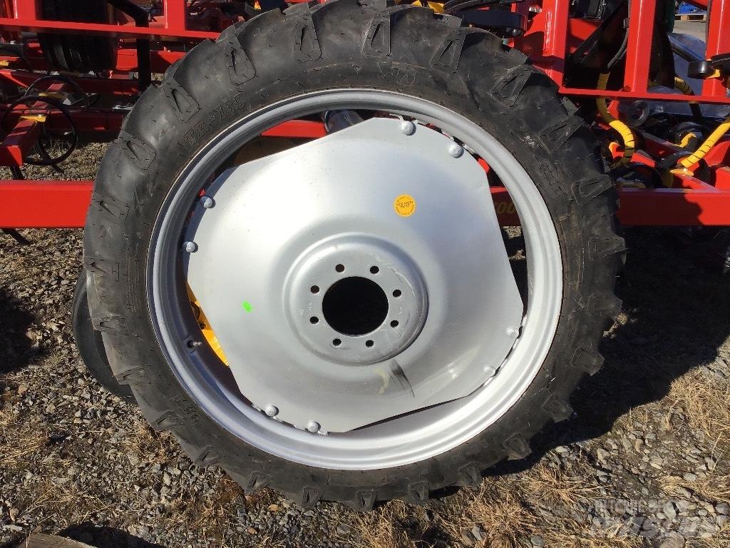 BKT Rivipyörät Tyres, wheels and rims