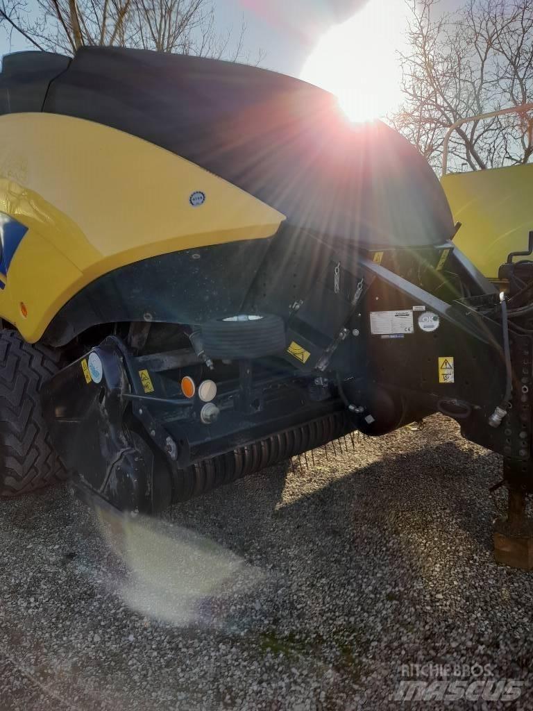 New Holland 1290 rc Square balers