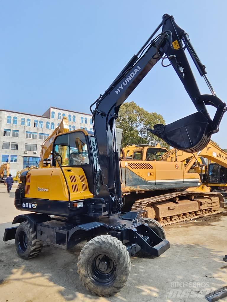 Hyundai 60W-9 Wheeled excavators
