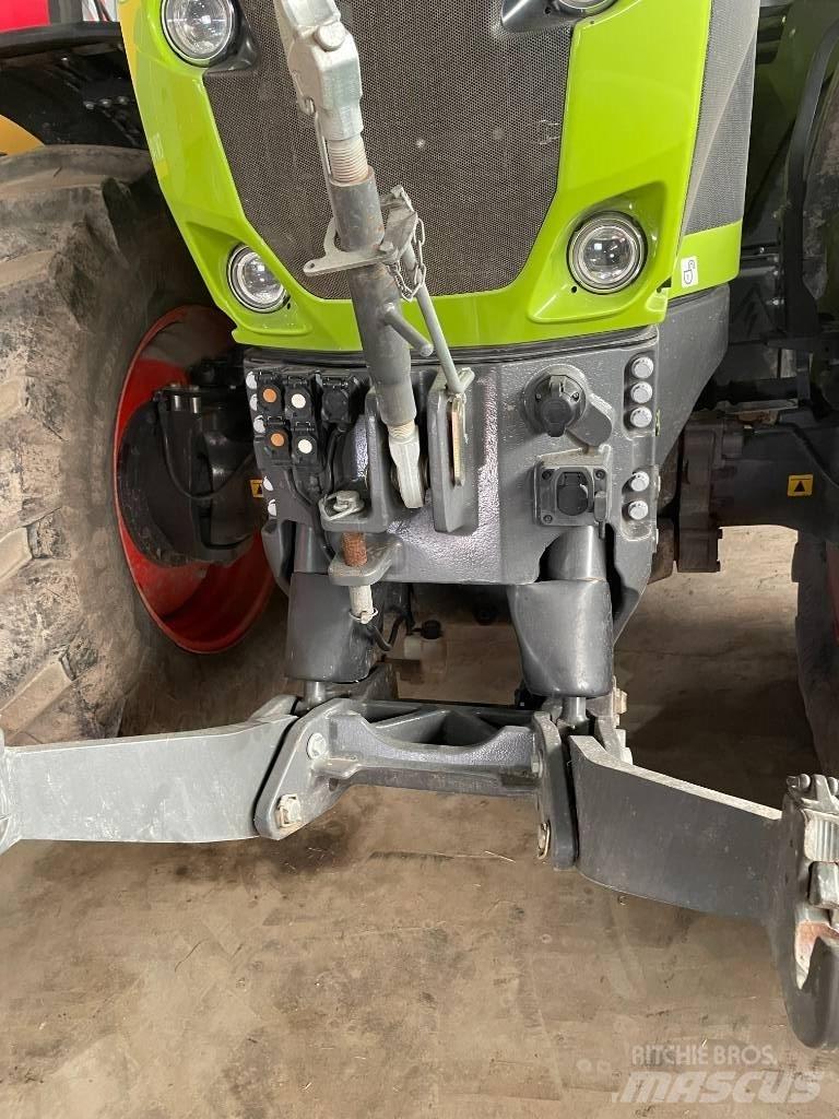 CLAAS 960 Axion Tractors